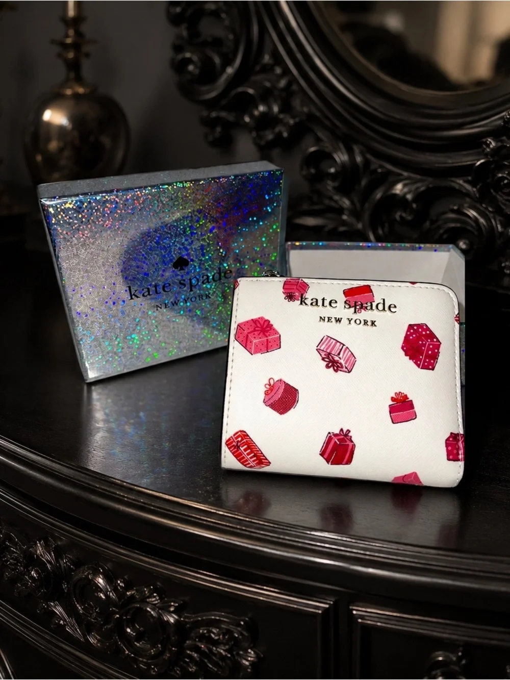 Kate Spade Gift Print Bifold Wallet w/ Box NWT